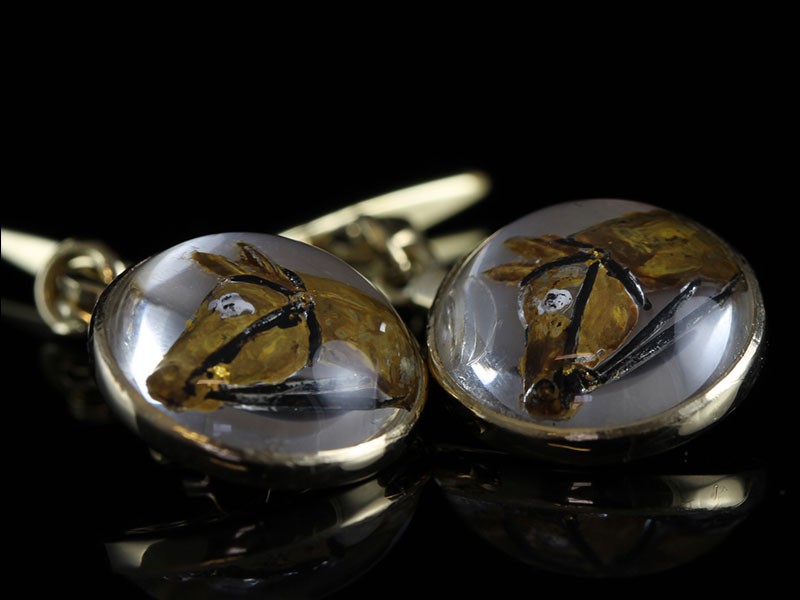 CIRCA 1920's 18 CARAT GOLD INTAGLIO CRYSTAL HORSE CUFFLINKS