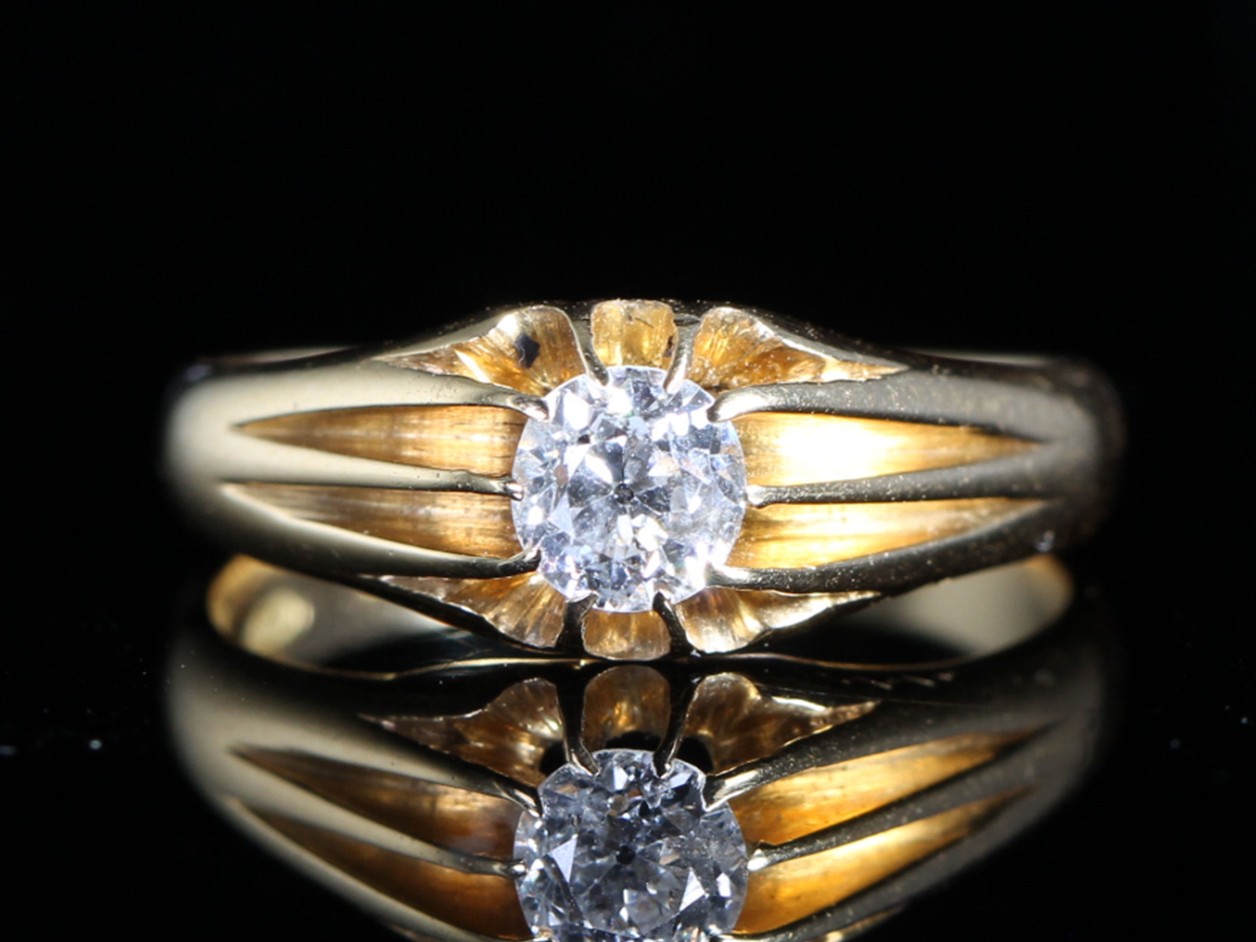 Edwardian Diamond Solitaire 18ct Gold  Signet Ring