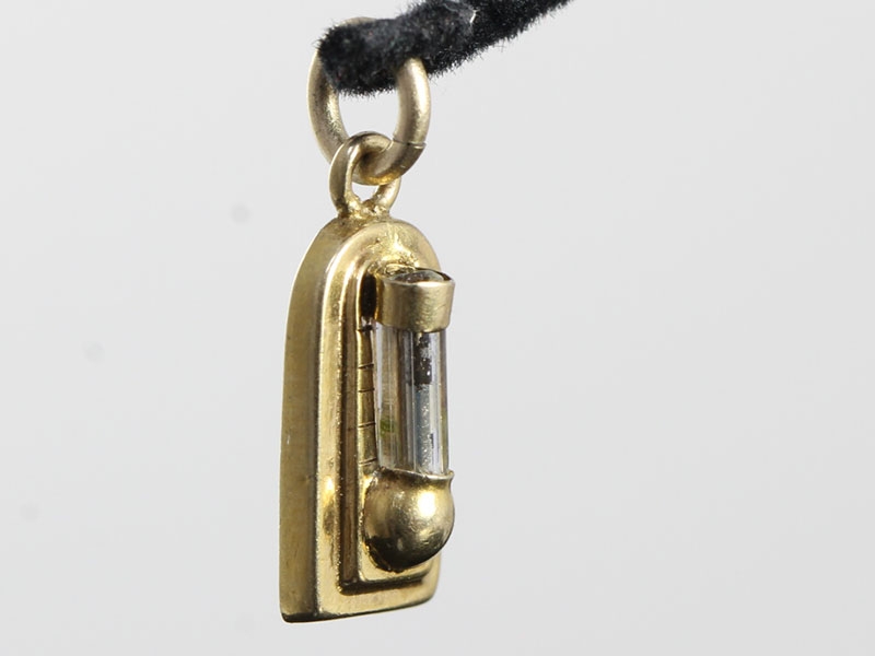 LOVELY EDWARDIAN GOLD THERMOMETER CHARM 