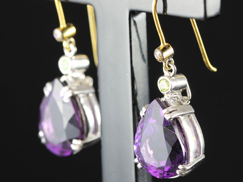 STUNNING AMETHYST, PERIDOT AND DIAMOND SILVER SET GOLD EARRINGS