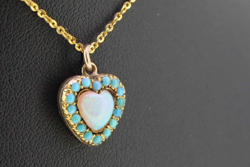 BEAUTIFUL TURQUOISE AND OPAL HEART 9 CARAT GOLD PENDANT 