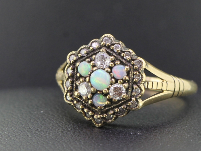 LOVELY OPAL AND DIAMOND 9 CARAT GOLD COCKTAIL RING