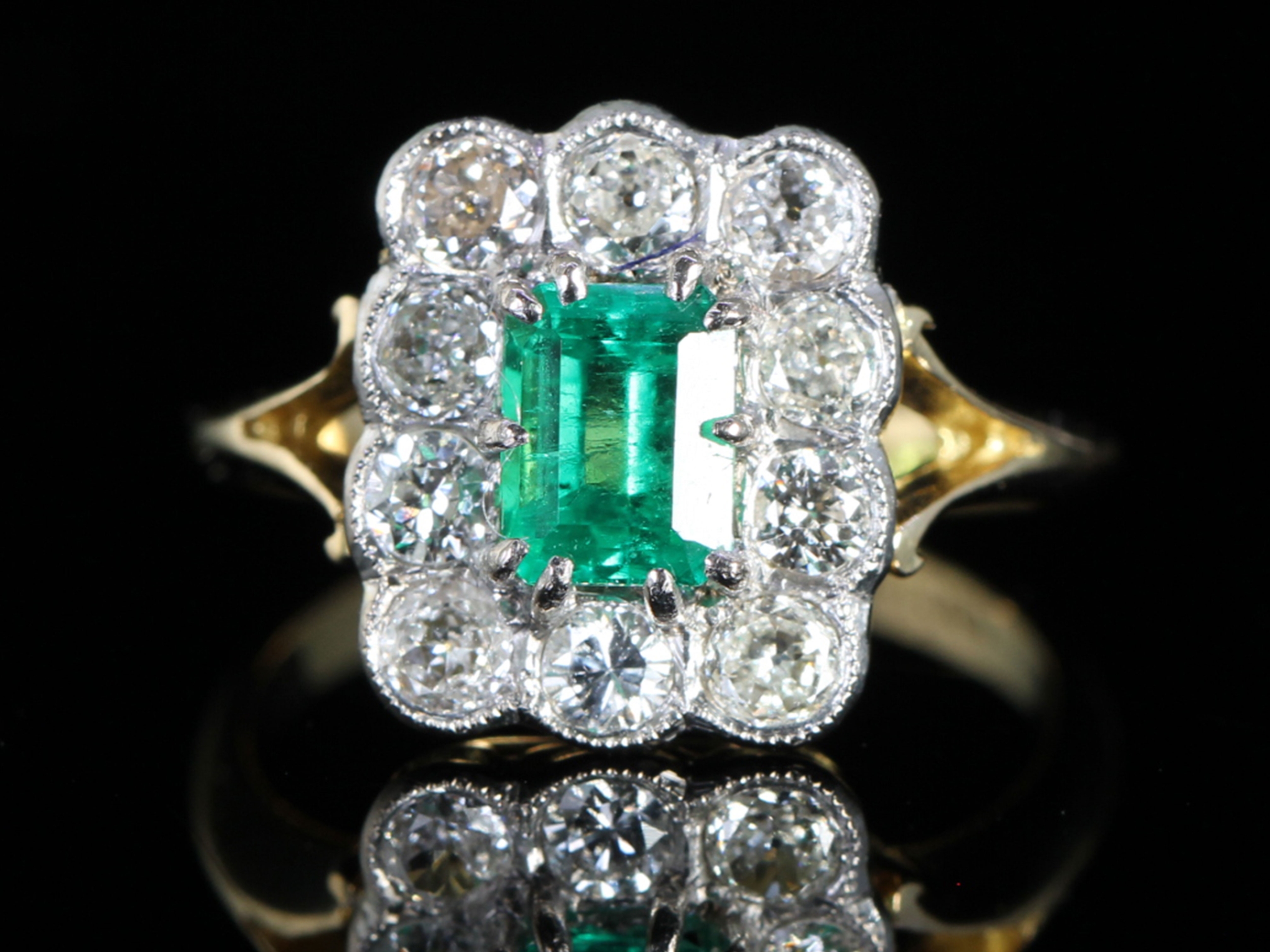 Edwardian Emerald and Diamond 18ct Gold Cluster Ring