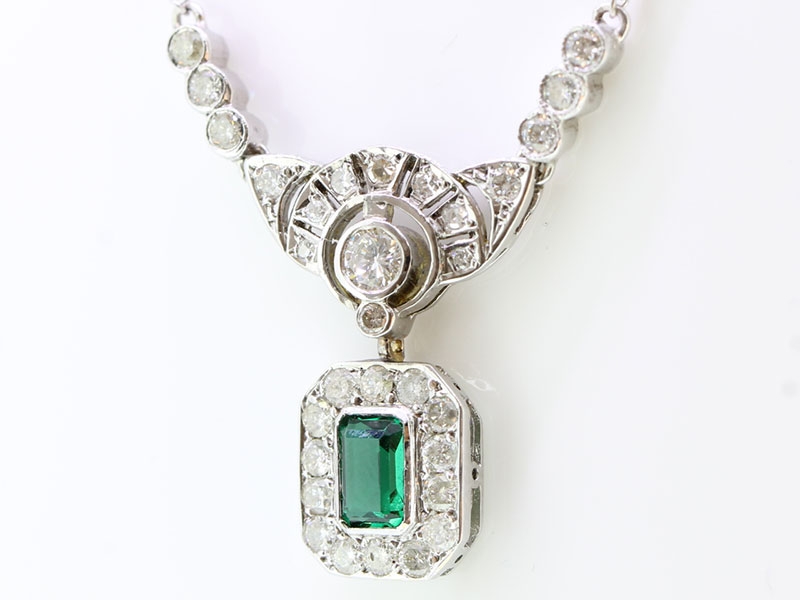  STUNNING EMERALD AND DIAMOND ART DECO INSPIRED NECKLACE