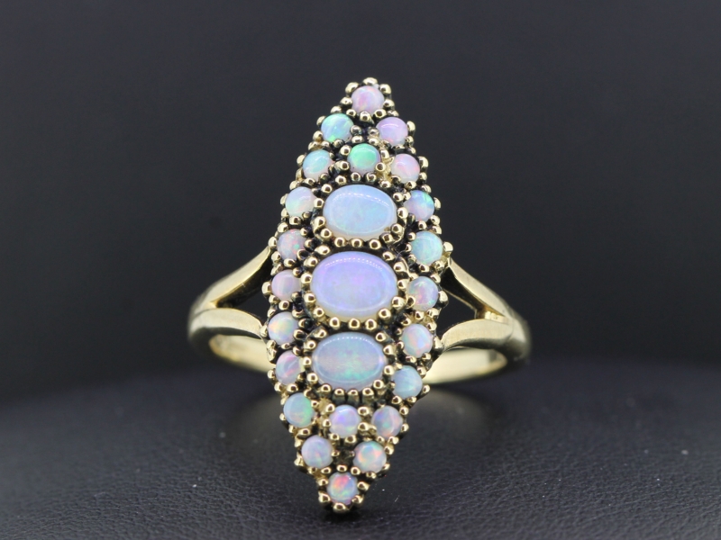 BEAUTIFIUL GEORGIAN INSPIRED NEVETTE 9 CARAT GOLD OPAL RING