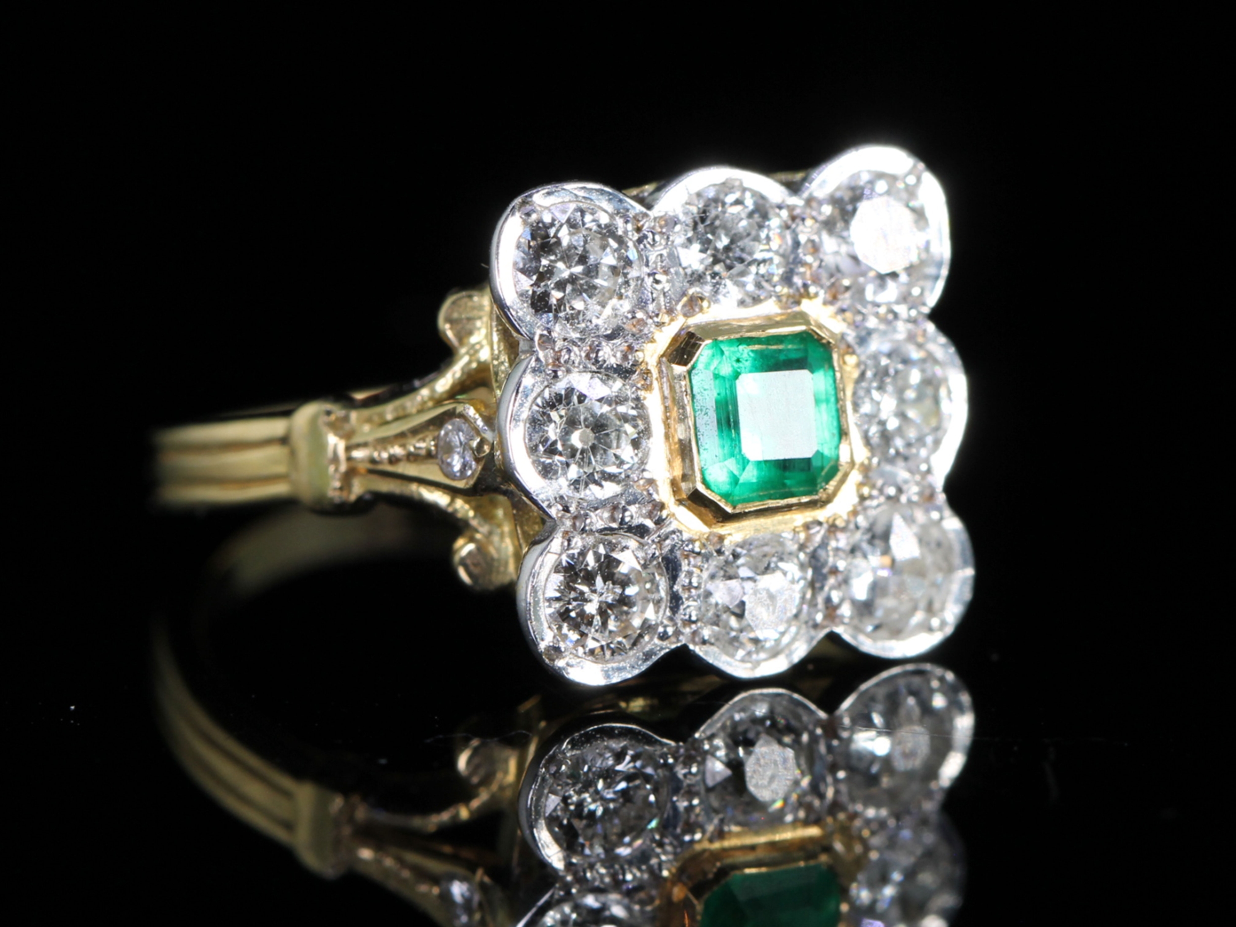 Edwardian Emerald and Diamond 18ct Gold Cluster Ring