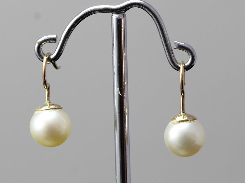 OPULENT PEARL AND GOLD DROP EARRINGS