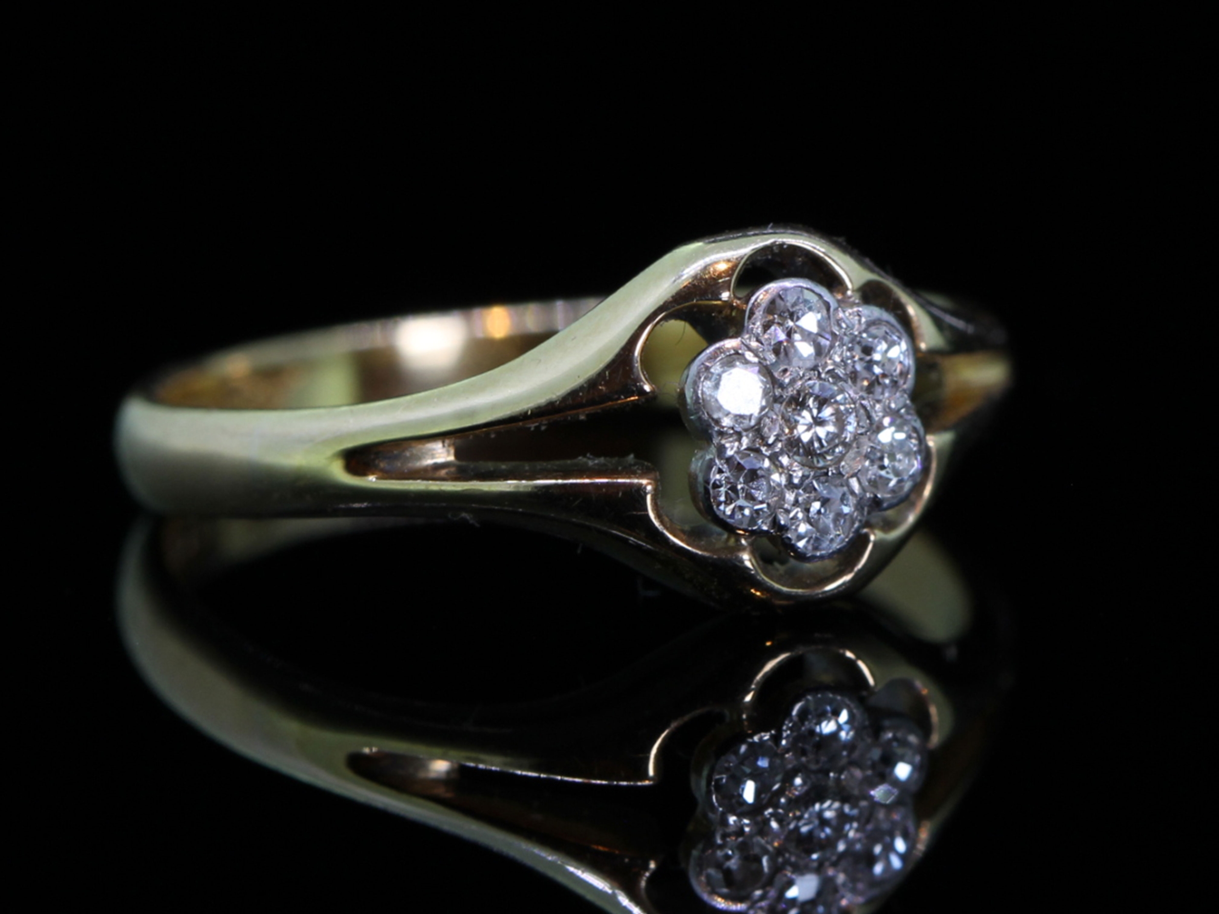 Art Nouveau Diamond Daisy 18ct Gold Ring