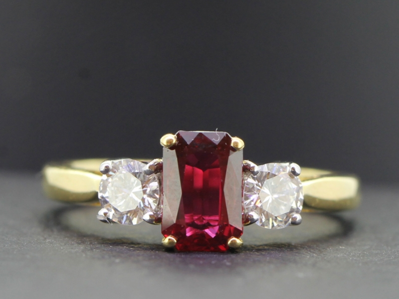 STUNNING RUBY AND DIAMOND 18 CARAT GOLD TRILOGY RING  