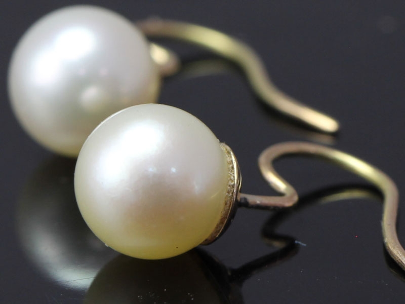 OPULENT PEARL AND GOLD DROP EARRINGS