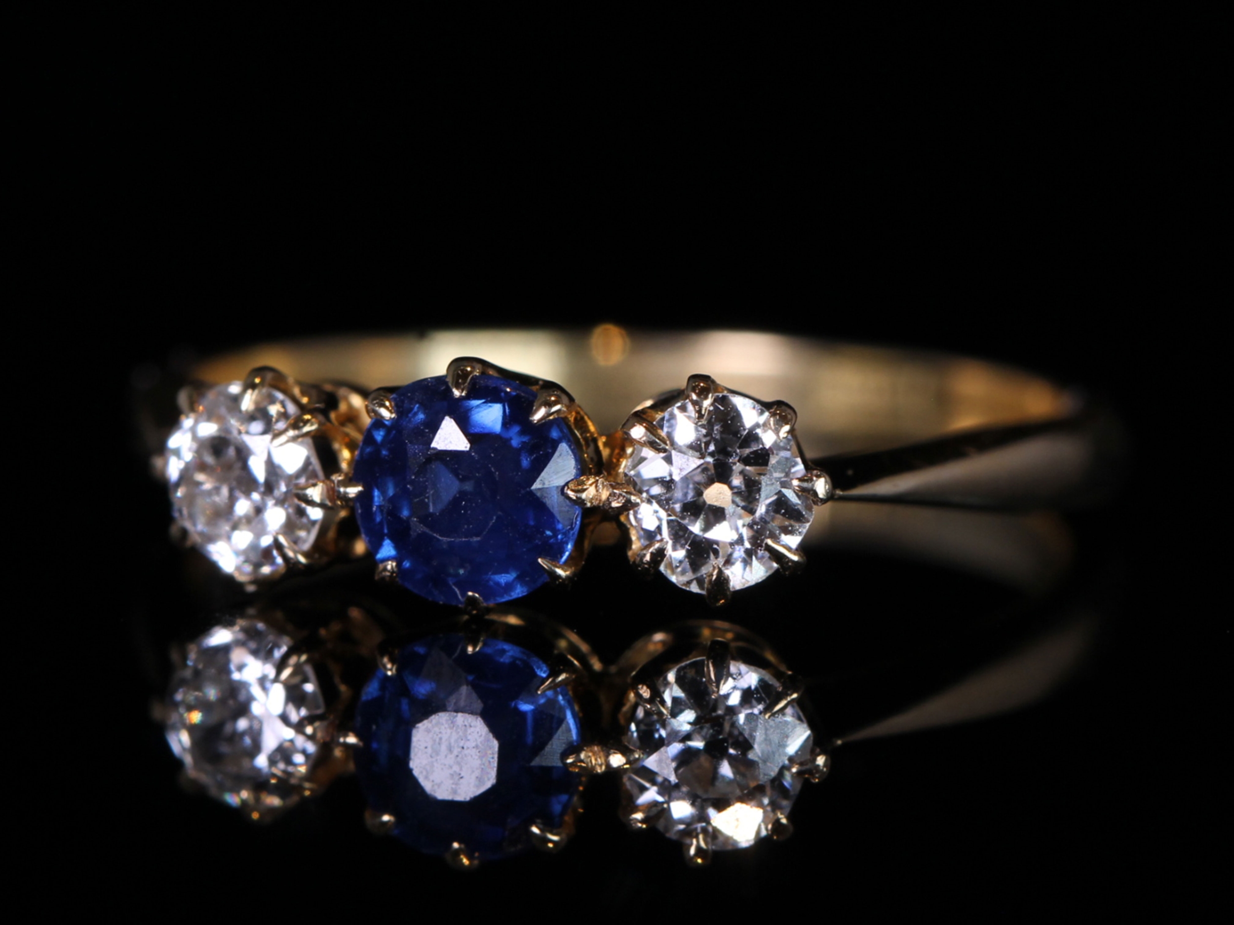 Edwardian Natural Sapphire and Diamond 18ct Ring