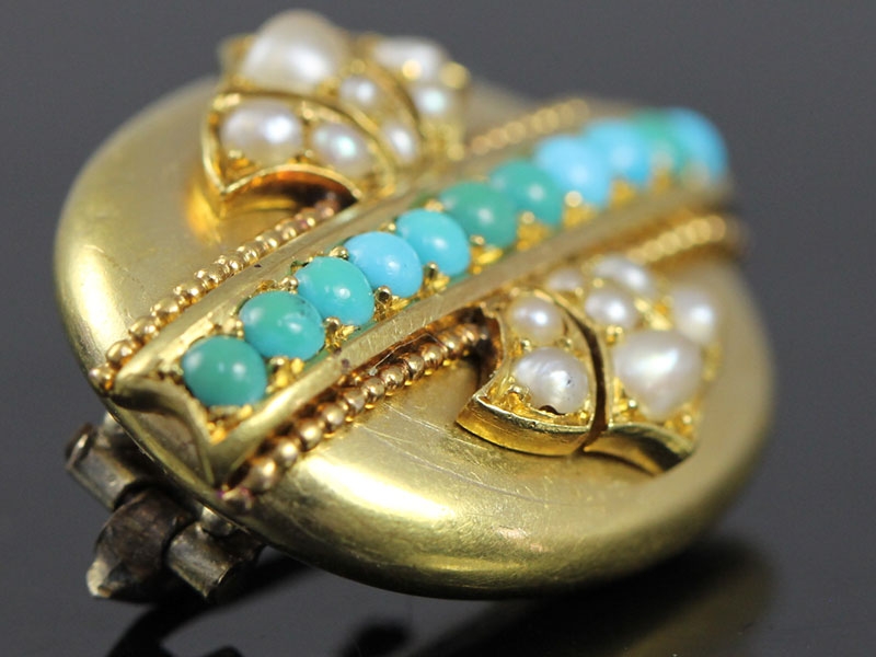 BEAUTIFUL PEARL AND TURQUOISE 15 CARAT GOLD BROOCH