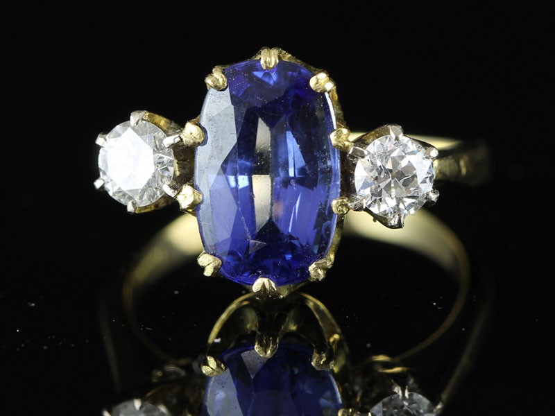 STUNNING VICTORIAN CEYLON SAPPHIRE AND DIAMOND 18 CARAT GOLD TRILOGY RING