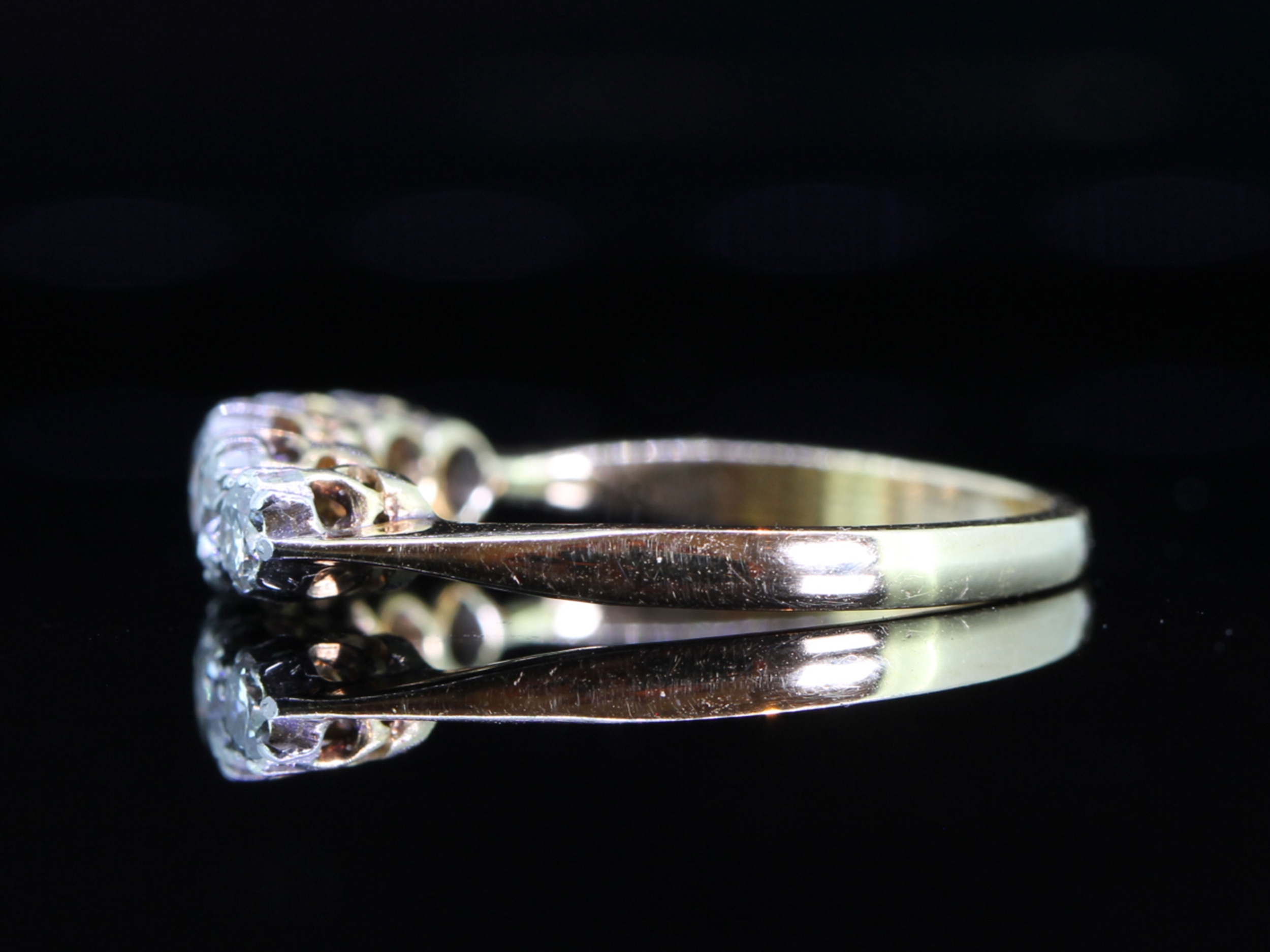 Gorgeous Edwardian Five Stone Diamond 18 Carat Platinum Ring