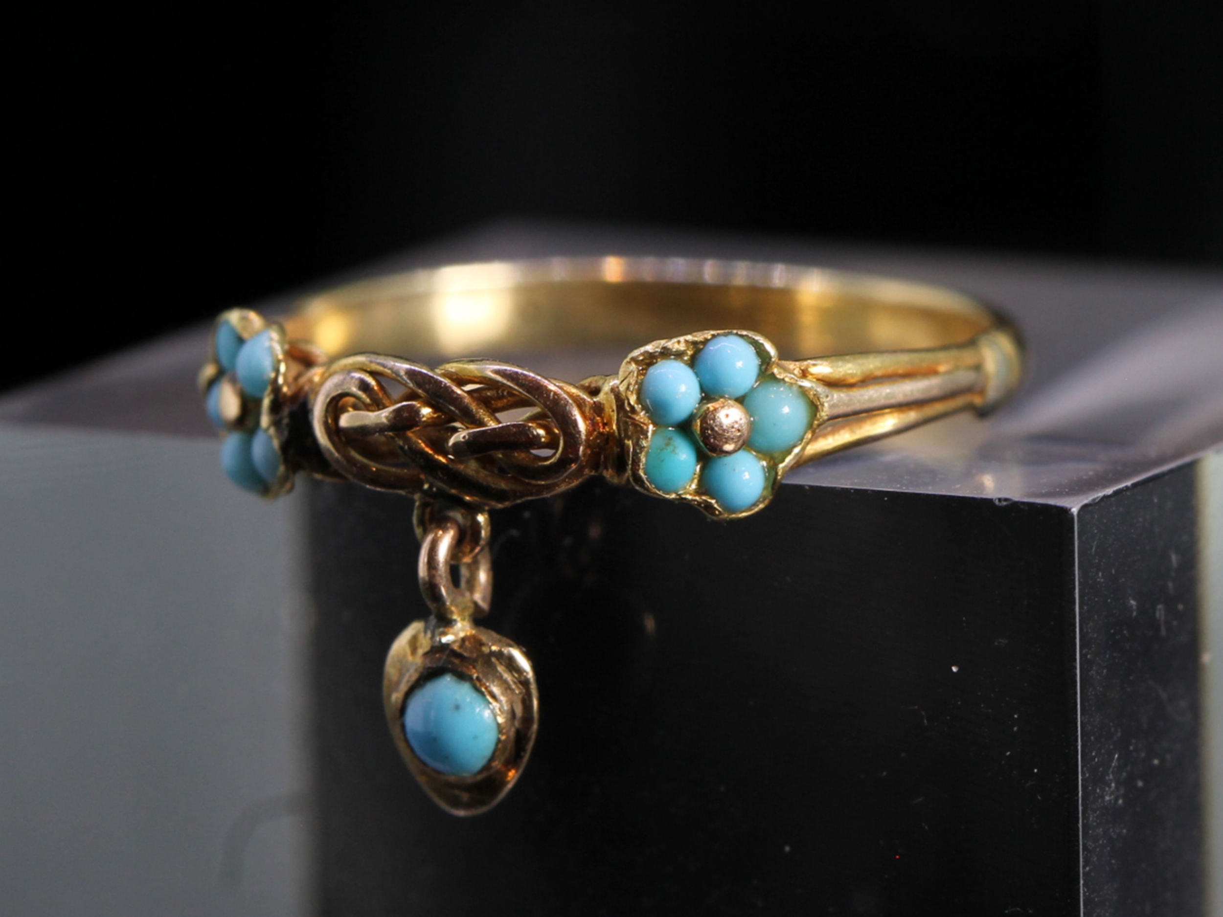  Victorian Forget Me Not and Heart Love Knot 18ct Gold Ring