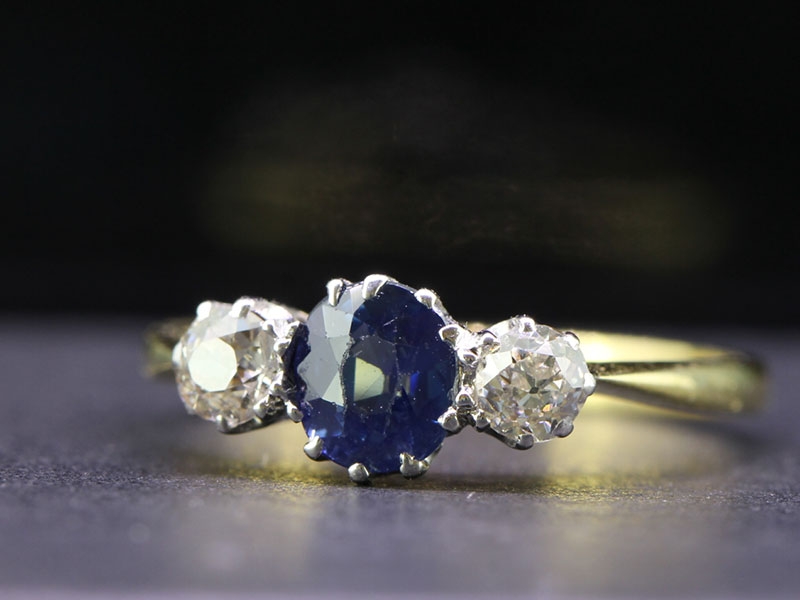 FABULOUS SAPPHIRE AND DIAMOND TRILOGY 18 CARAT GOLD RING