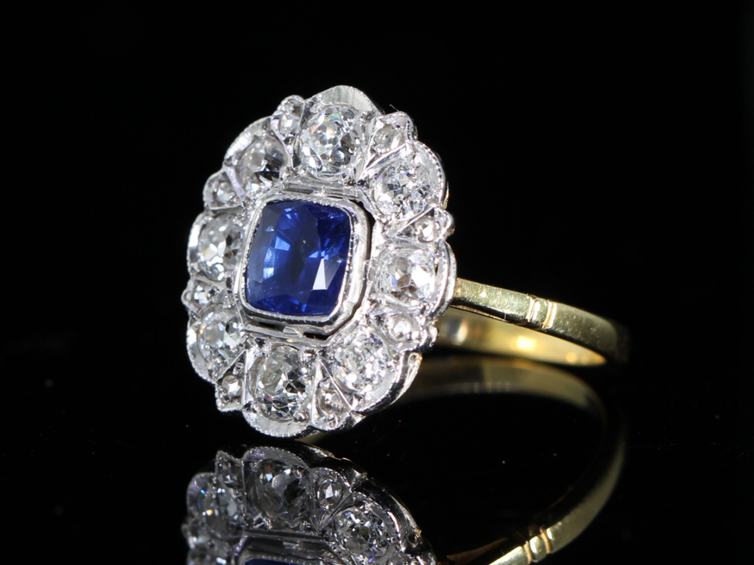 Vintage Sapphire and Diamond 18ct Gold Cluster Ring