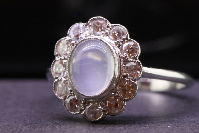 GORGEOUS MOONSTONE AND DIAMOND PLATINUM RING