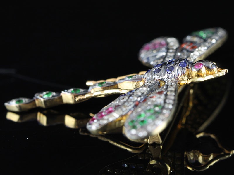 MAGNIFICENT TSAVORITE, RUBY, SAPPHIRE AND DIAMOND JEWELLED DRAGONFLY SILVER/GOLD BROOCH