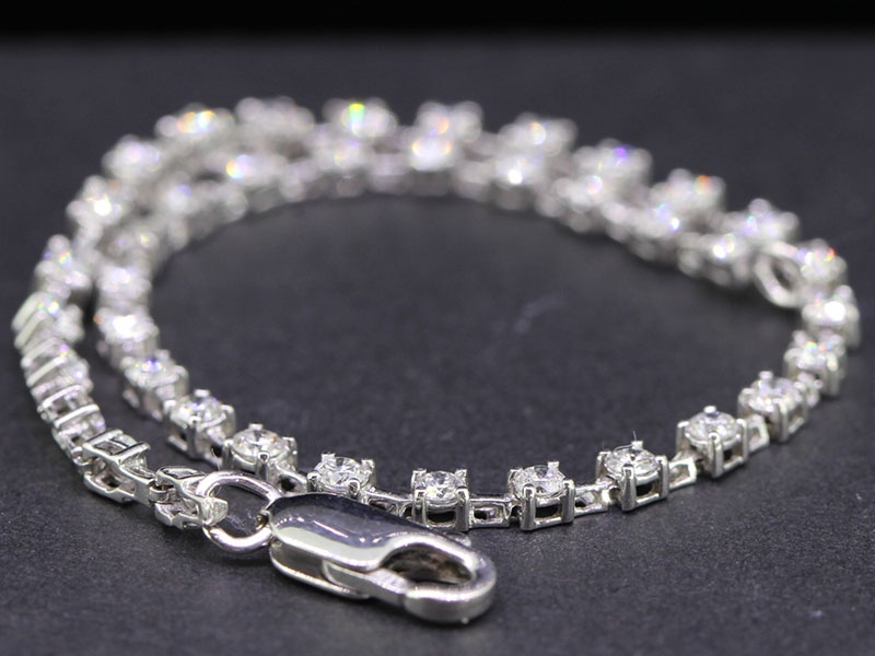 CLASSIC 9 CARAT GOLD DIAMOND BRACELET