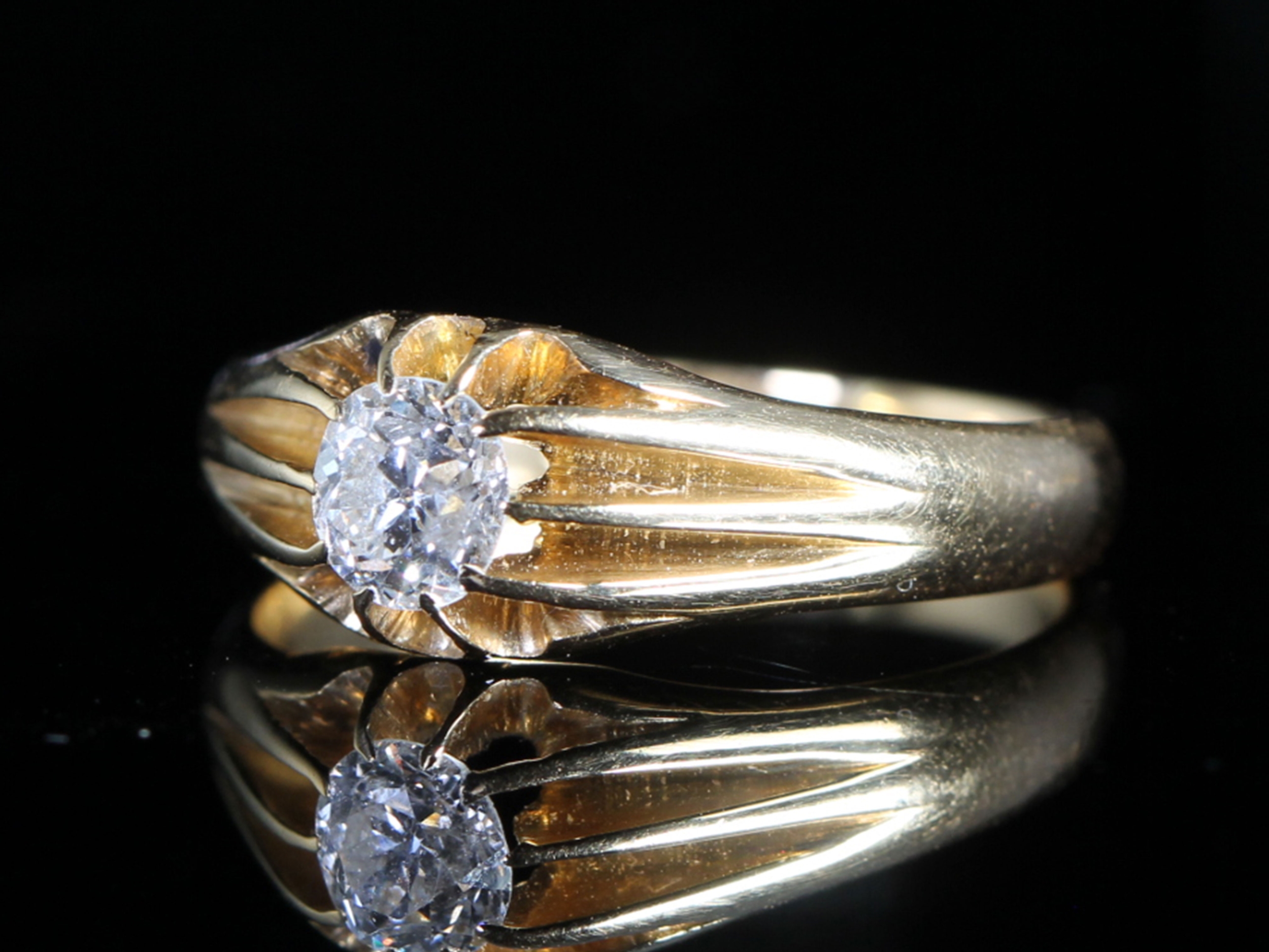 Edwardian Diamond Solitaire 18ct Gold  Signet Ring