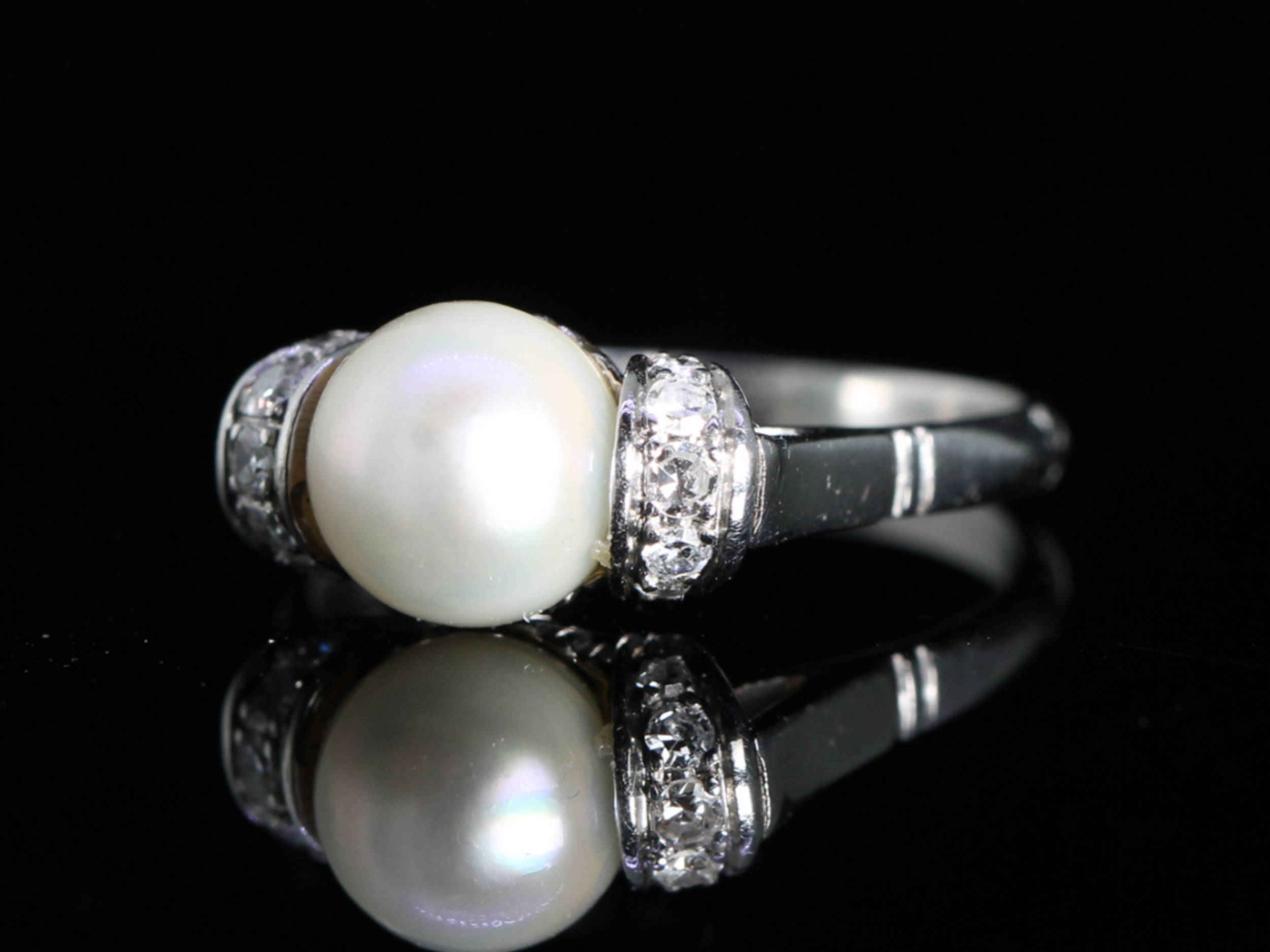 Art Deco Pearl and Diamond Platinum Ring