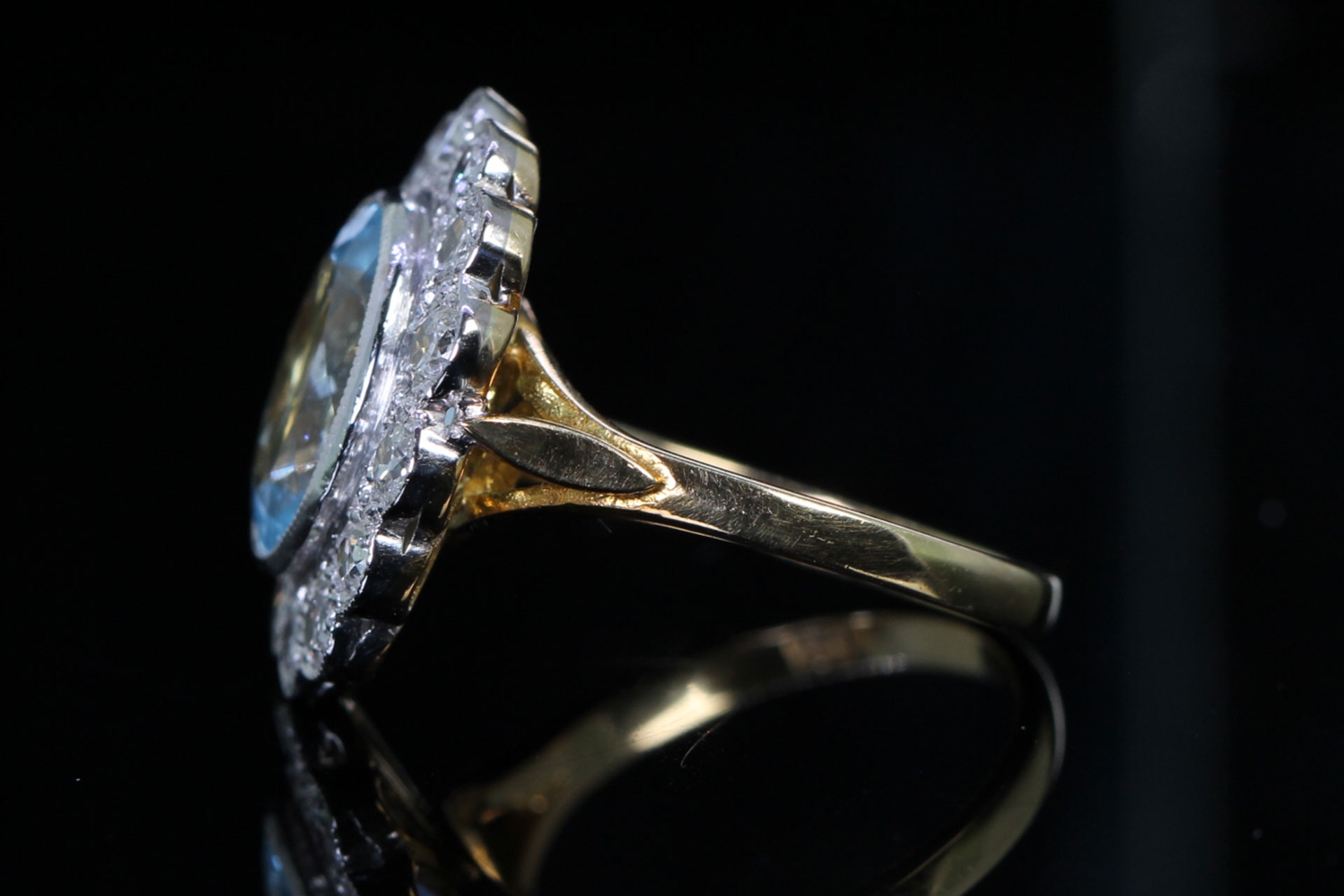 Vintage 4ct Aquamarine and Diamond 18ct Gold Cluster Ring