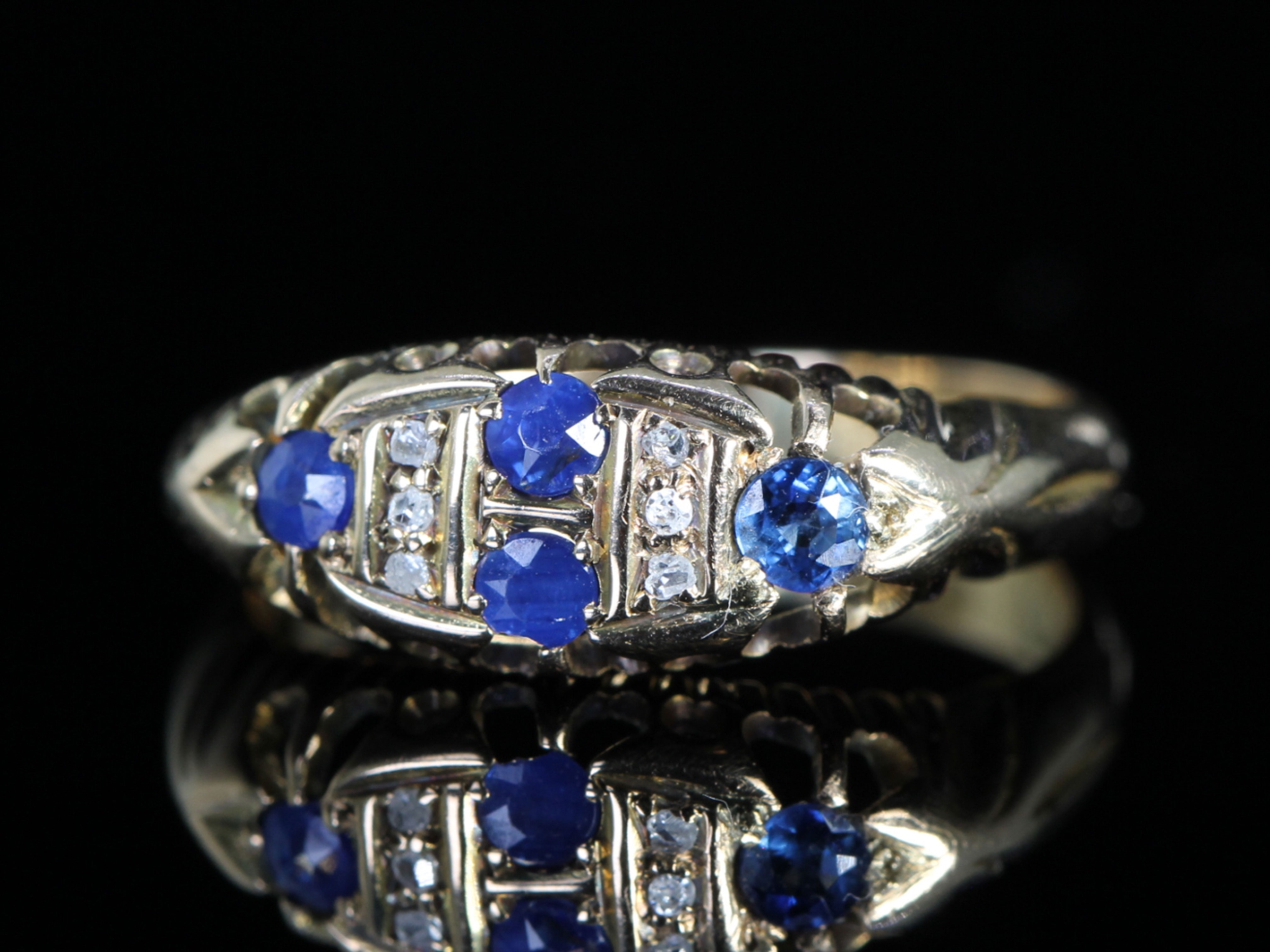 Edwardian Sapphire and Diamond 18ct Gold Gypsy Ring