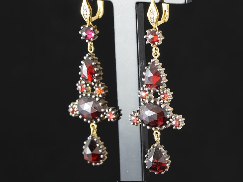 REMARKABLE VICTORIAN INSPIRED BOHEMIAN GARNET AND DIAMOND SILVER EARRINGS