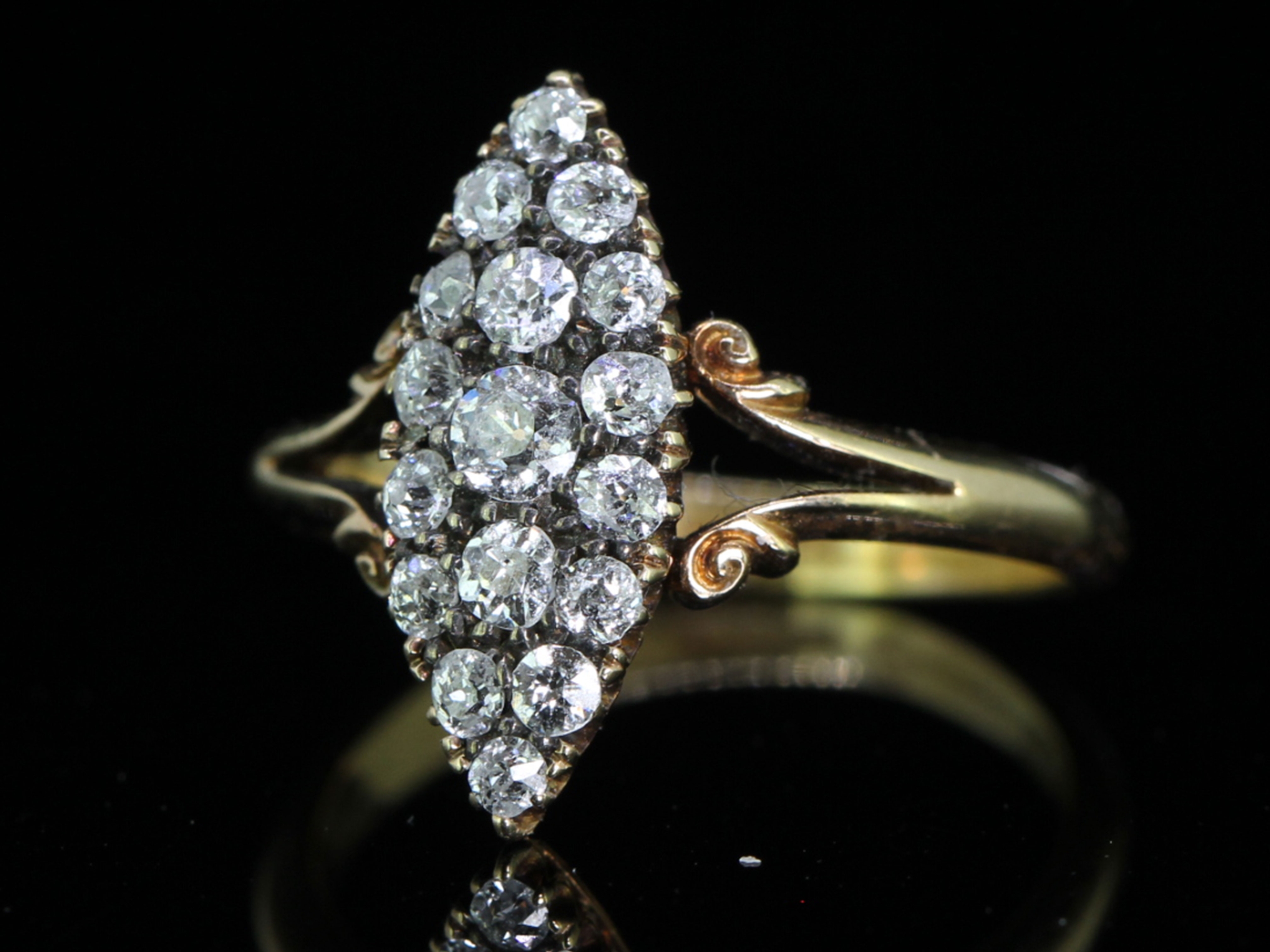 Stunning Marquise Diamond 18 Carat Gold Ring