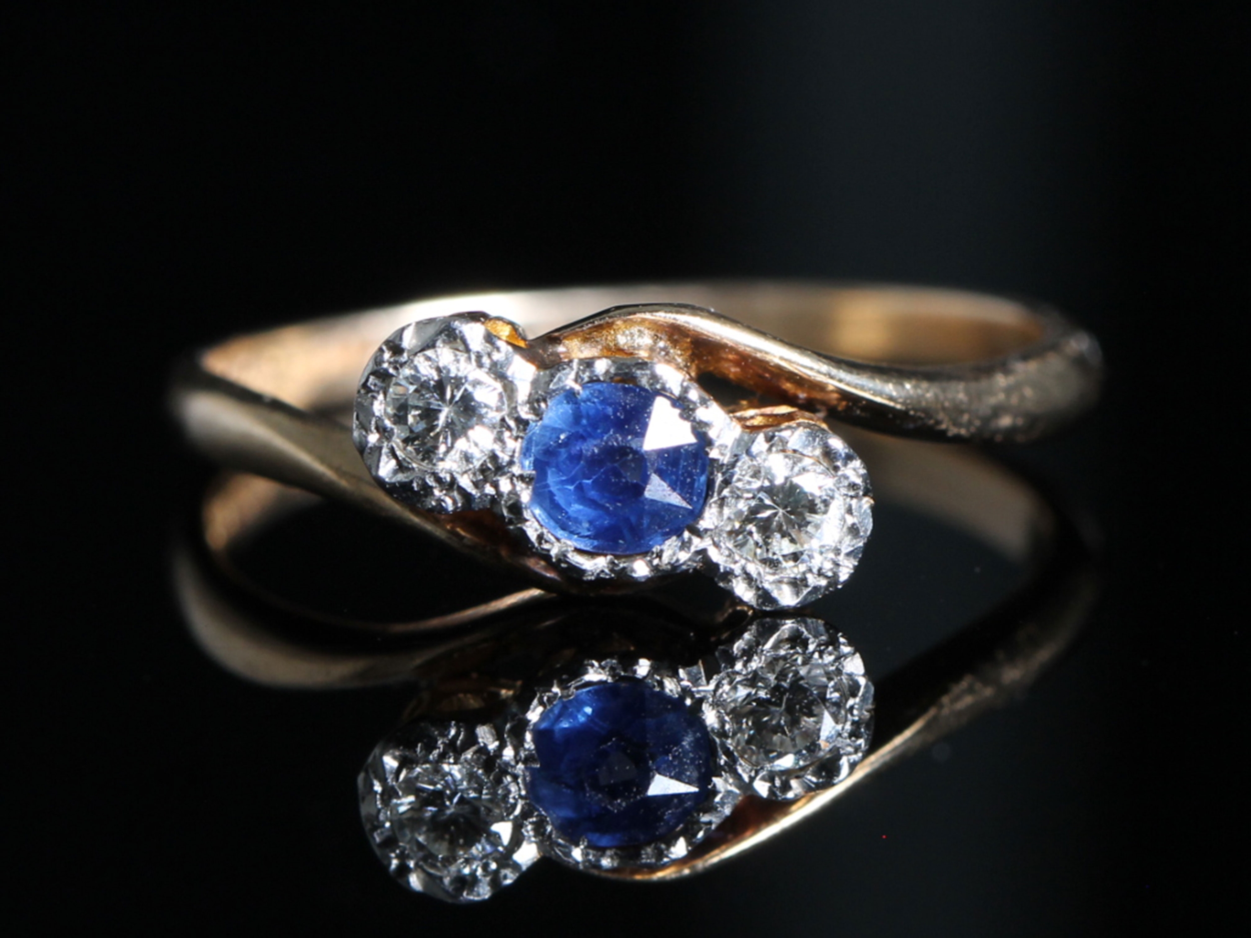 Art Deco Sapphire and Diamond 18ct Gold Three-Stone Crossover Ring