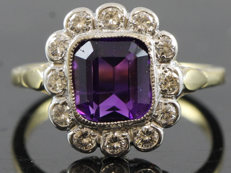 FABULOUS AMETHYST AND DIAMOND 18 CARAT GOLD CLUSTER RING