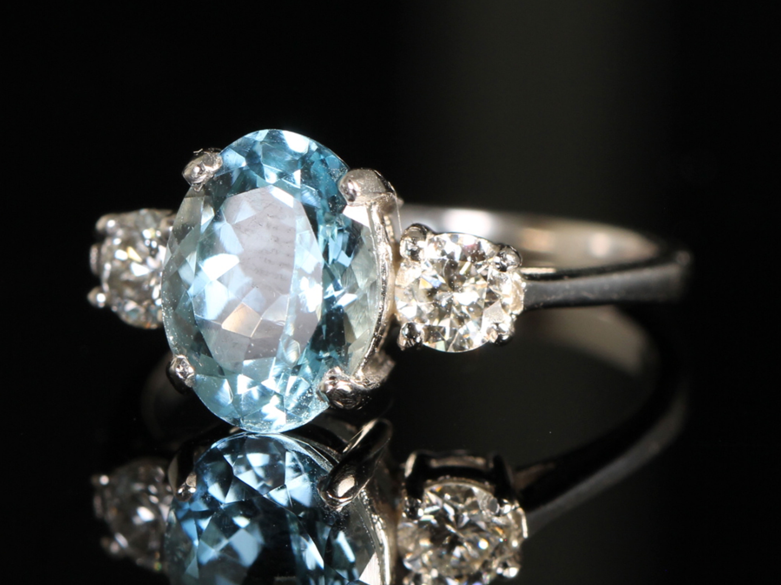 Vintage 3ct Aquamarine and Diamond 18ct Gold Trilogy Ring