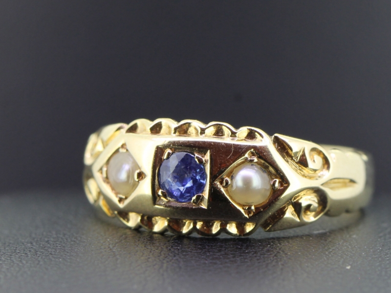 FABULOUS EDWARDIAN SAPPHIRE AND PEARL 22 CARAT GOLD GYPSY RING