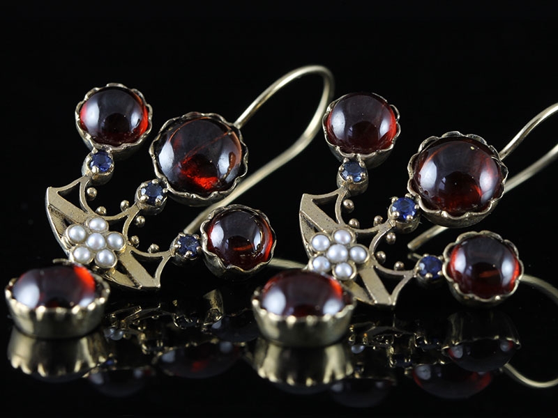 VICTORIAN INSPIRED LARGE GARNET SAPPHIRE & PEARL 15 CARAT GOLD  EARRINGS