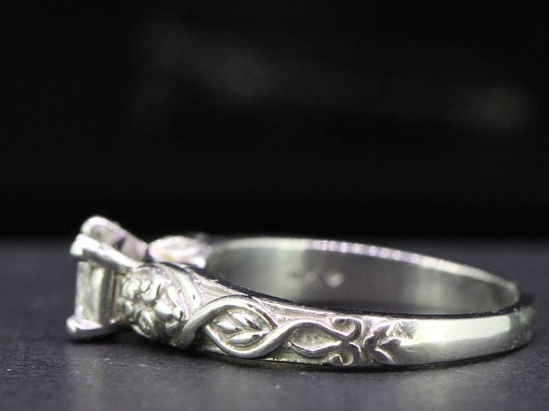  STUNNING DIAMOND CELTIC KNOT PLATINUM ENGAGEMENT RING