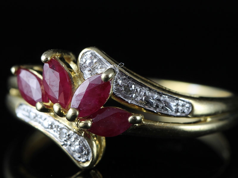  ROMANTIC RUBY AND DIAMOND 9 CARAT GOLD RING