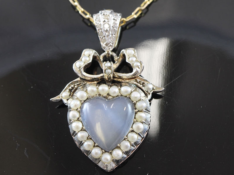  ROMANTIC MOONSTONE, PEARL AND DIAMOND SILVER PENDANT AND GOLD CHAIN