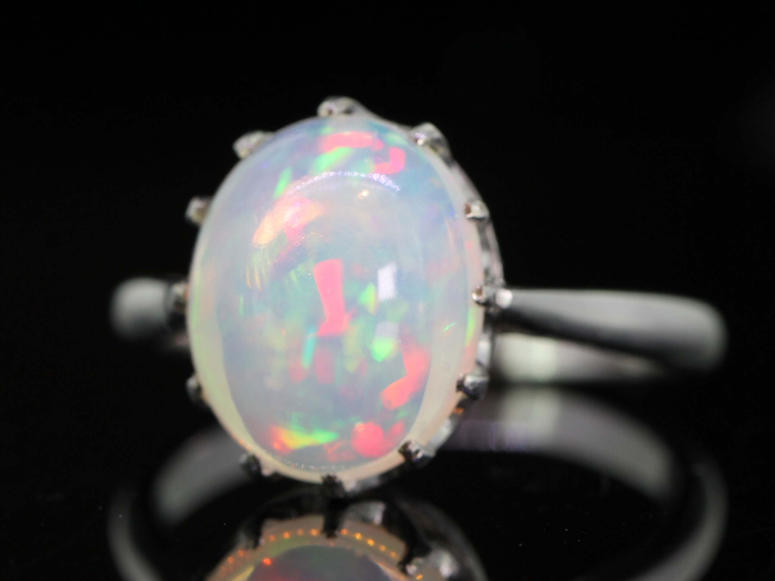  BEAUTIFUL PLATINUM OPAL SOLITAIRE 1920S RING
