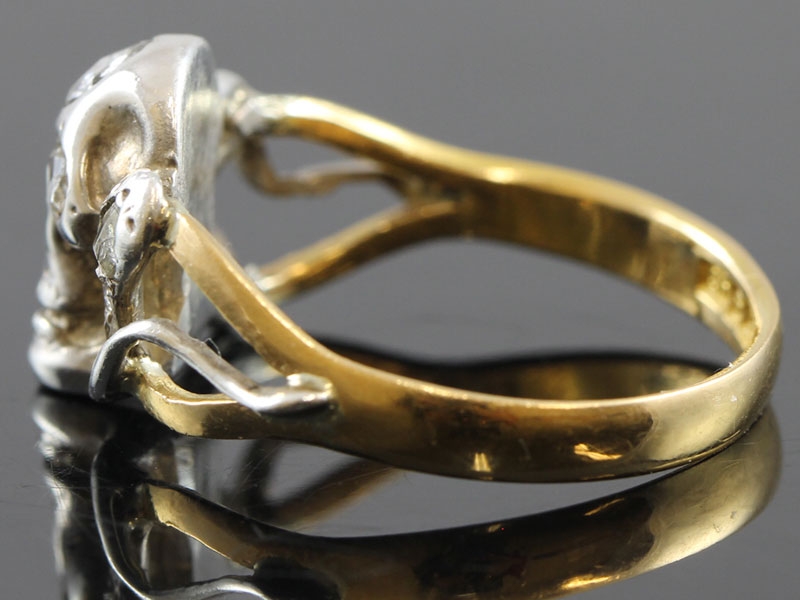 FABULOUS SKULL AND SERPENT GOLD/SILVER DIAMOND 22 CARAT GOLD RING