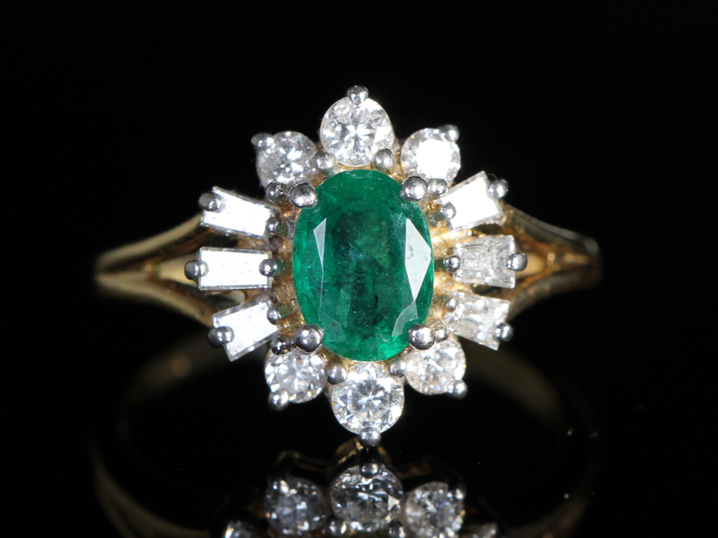 Vintage Emerald and Diamond 18ct Gold Cluster Ring