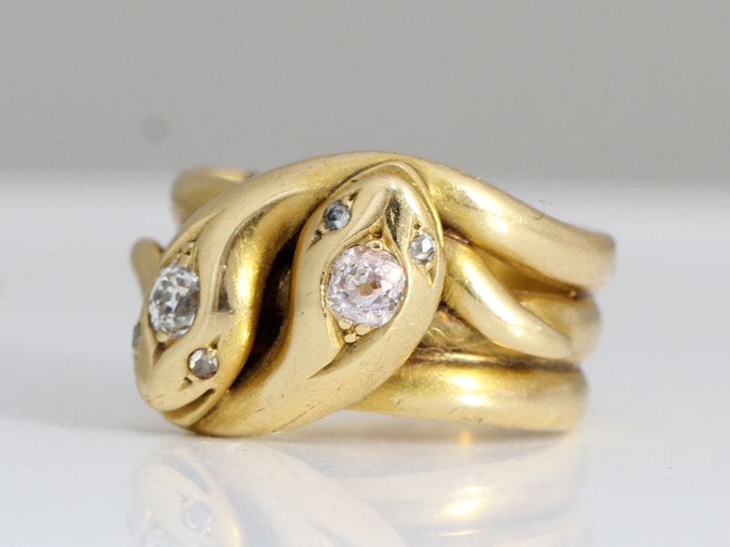 CHARMING EDWARDIAN 18 CARAT GOLD ANTIQUE DIAMOND SNAKE RING