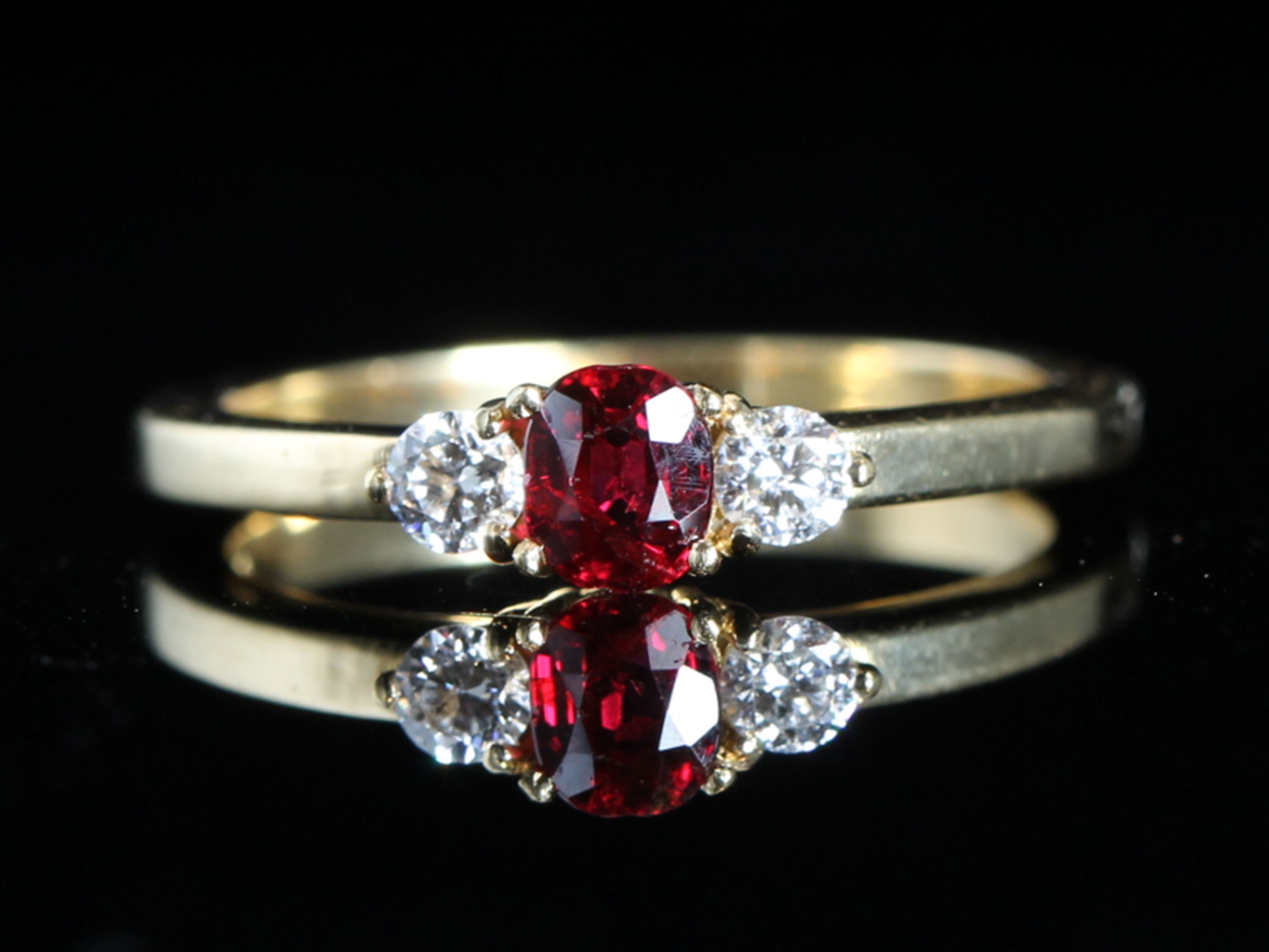 Vintage Ruby and Diamond 18ct Gold Trilogy Ring