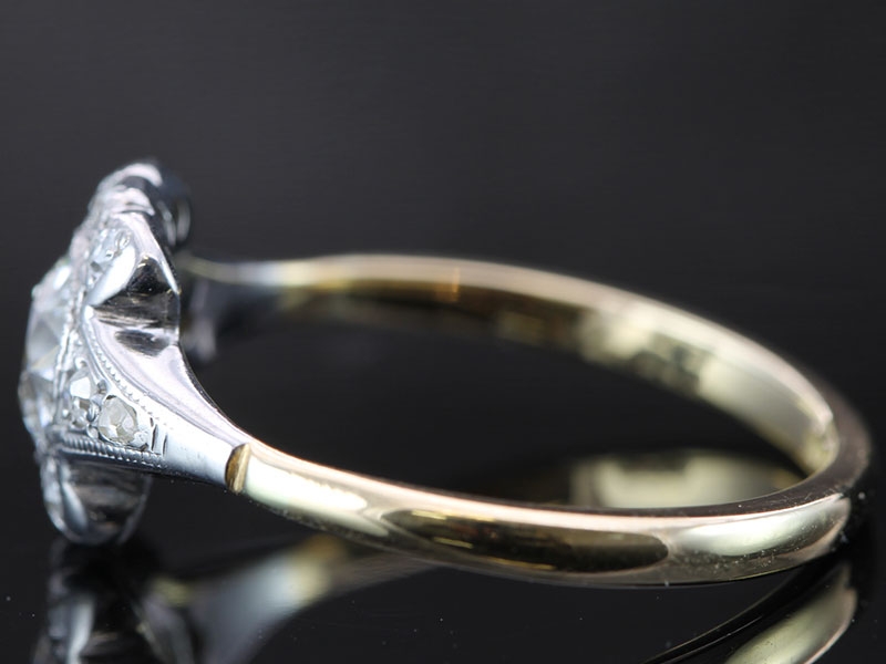 STUNNING ART DECO TRANSITIONAL CUT DIAMOND PLATINUM AND 18 CARAT GOLD RING 