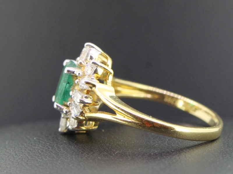 SUPER EMERALD AND DIAMOND 18 CARAT GOLD CLUSTER RING