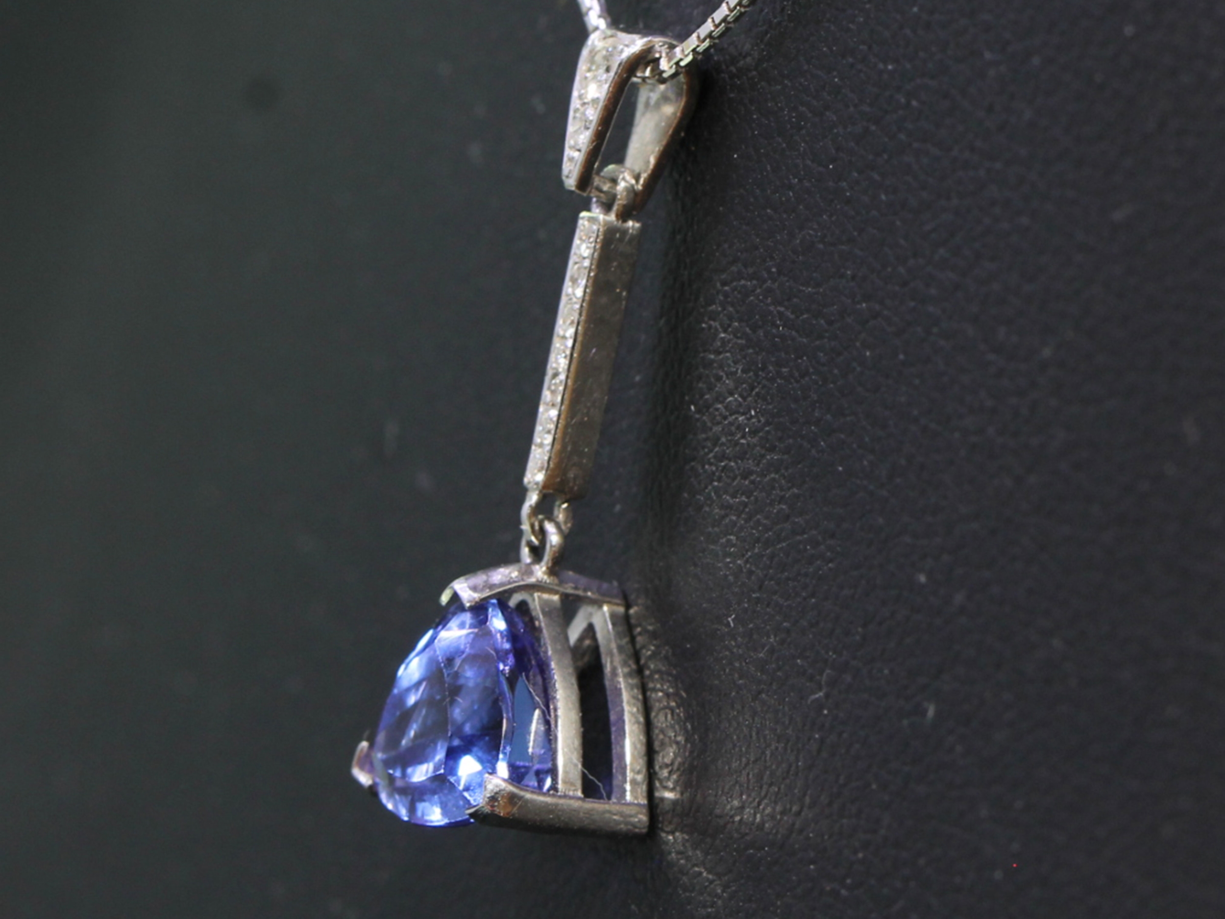  Contemporary Tanzanite and Diamond Gold Pendant and Chain