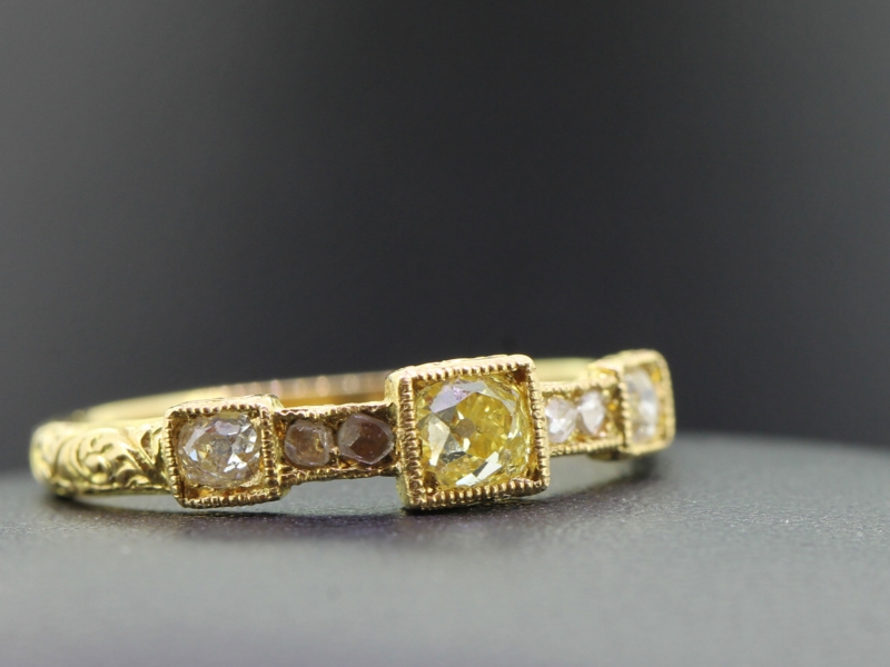 BEAUTIFUL DIAMOND 18 CARAT GOLD GEORGIAN INSPIRED DIAMOND RING