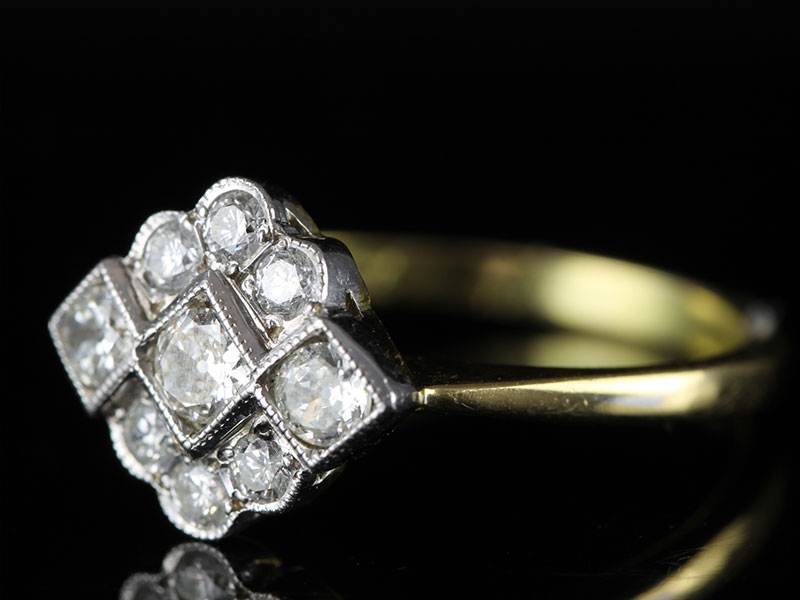 STUNNING ART DECO INSPIRED DIAMOND 18 CARAT GOLD RING