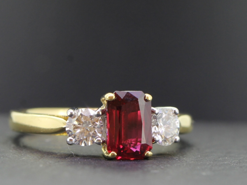 STUNNING RUBY AND DIAMOND 18 CARAT GOLD TRILOGY RING  