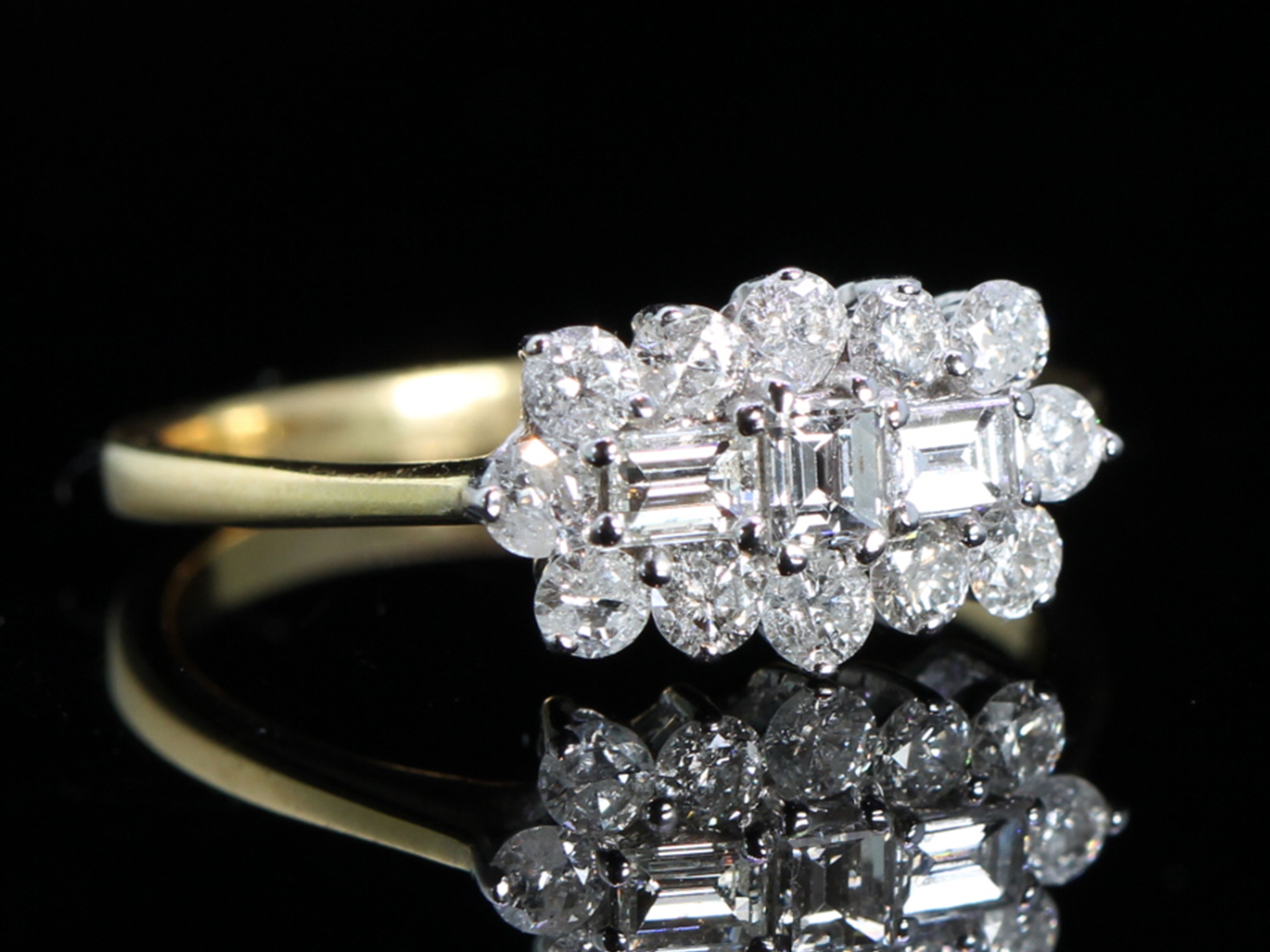 Vintage Diamond 18ct Gold Cluster Ring